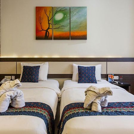 Atlantic City Hotel Bandung Exterior photo