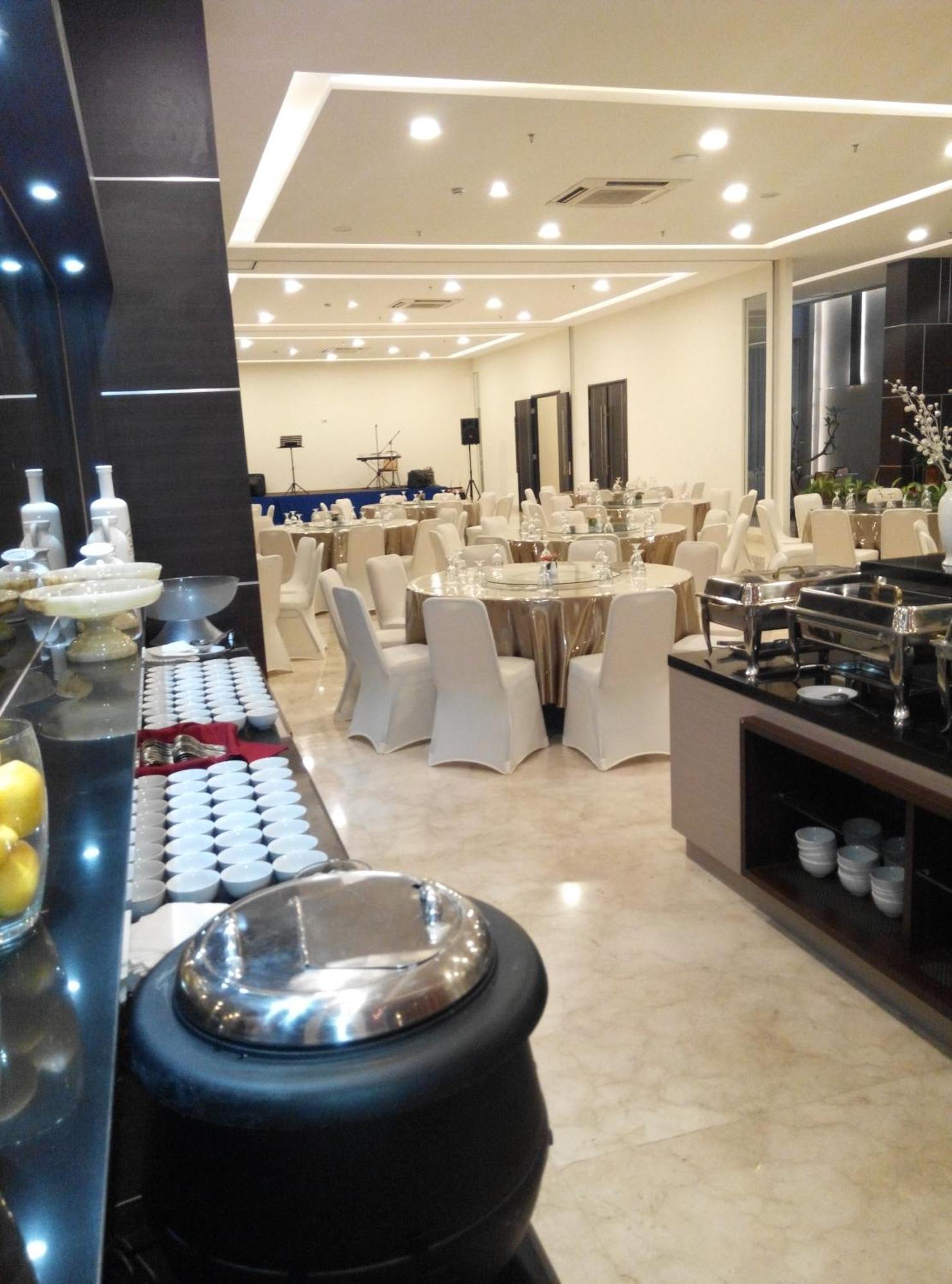 Atlantic City Hotel Bandung Exterior photo