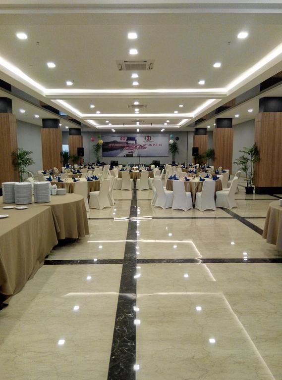 Atlantic City Hotel Bandung Exterior photo