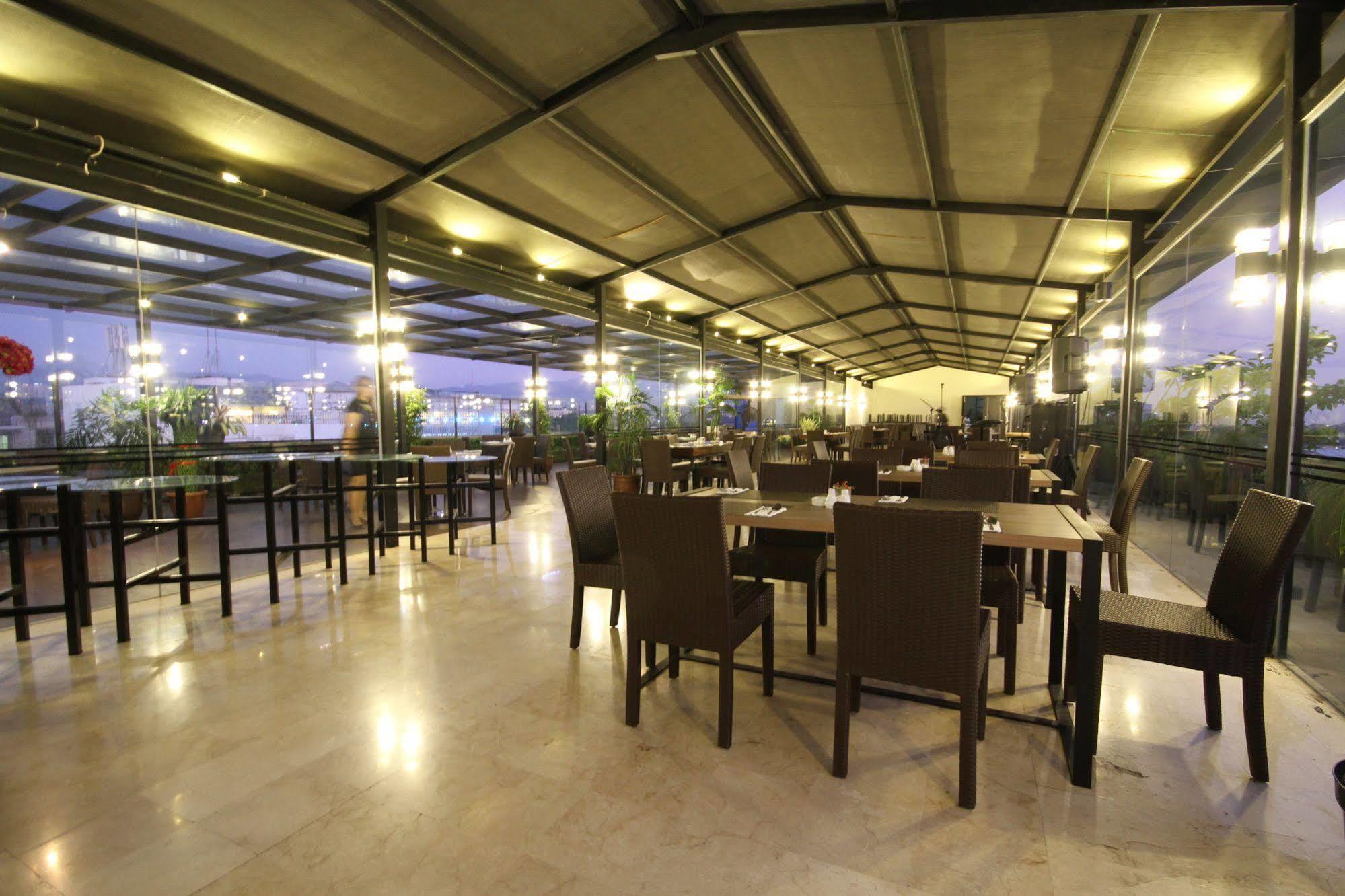 Atlantic City Hotel Bandung Exterior photo